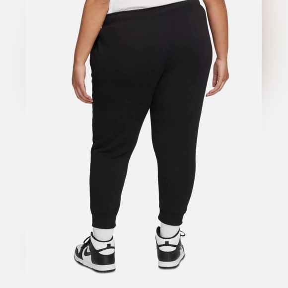 Nike Women's 1x Plus Size Joggers Black - Picture 3 of 5